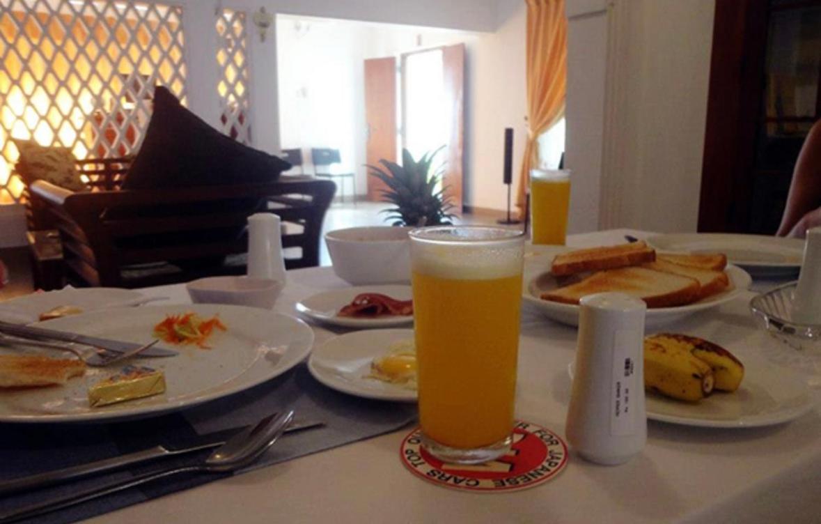 Dions Guest House Negombo Luaran gambar