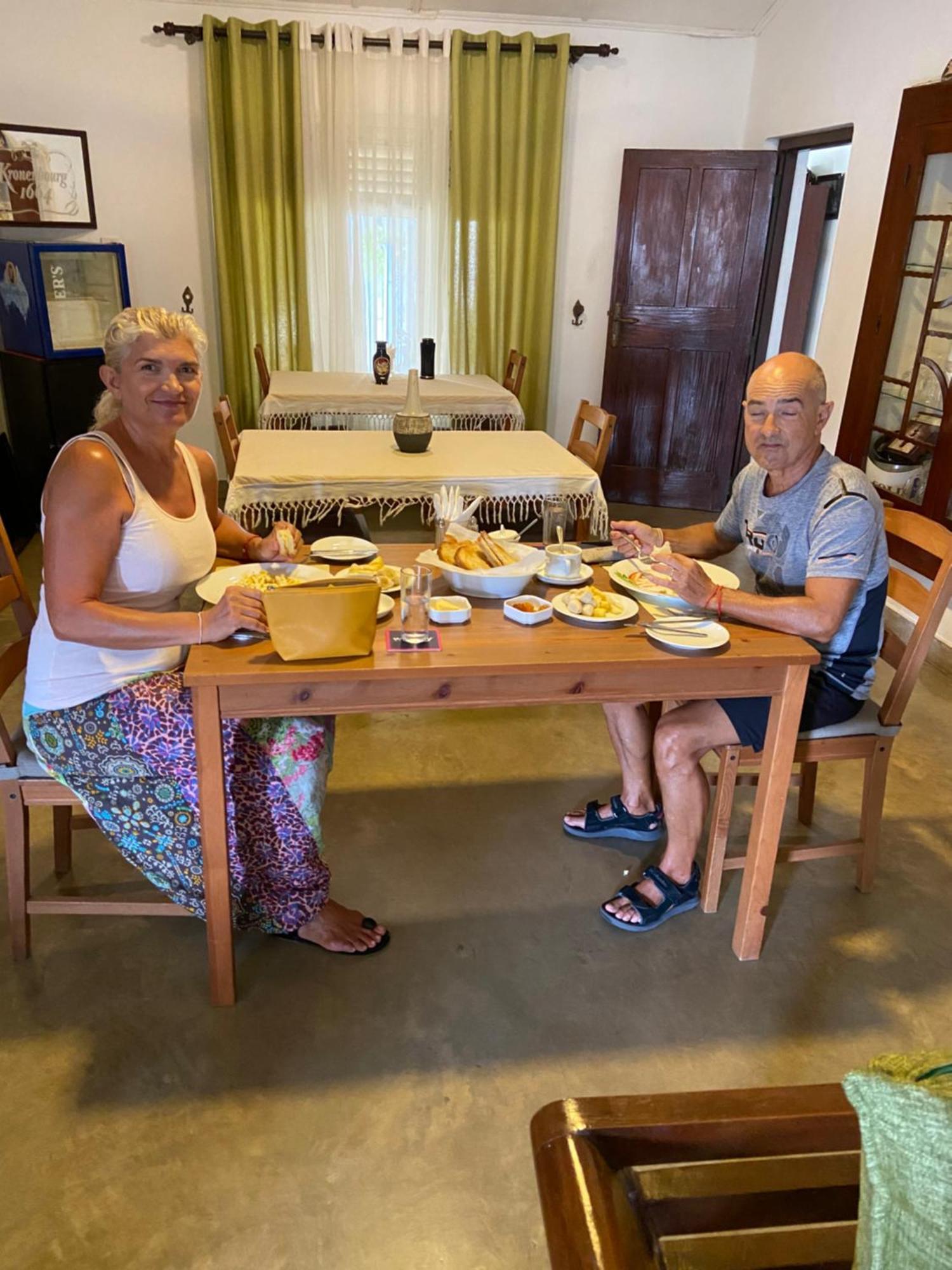 Dions Guest House Negombo Luaran gambar